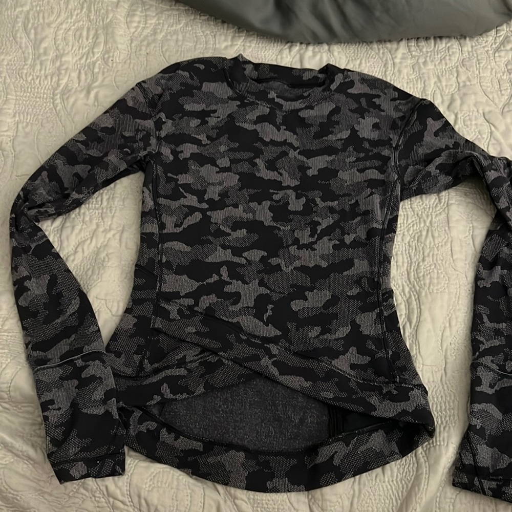 Camo pullover